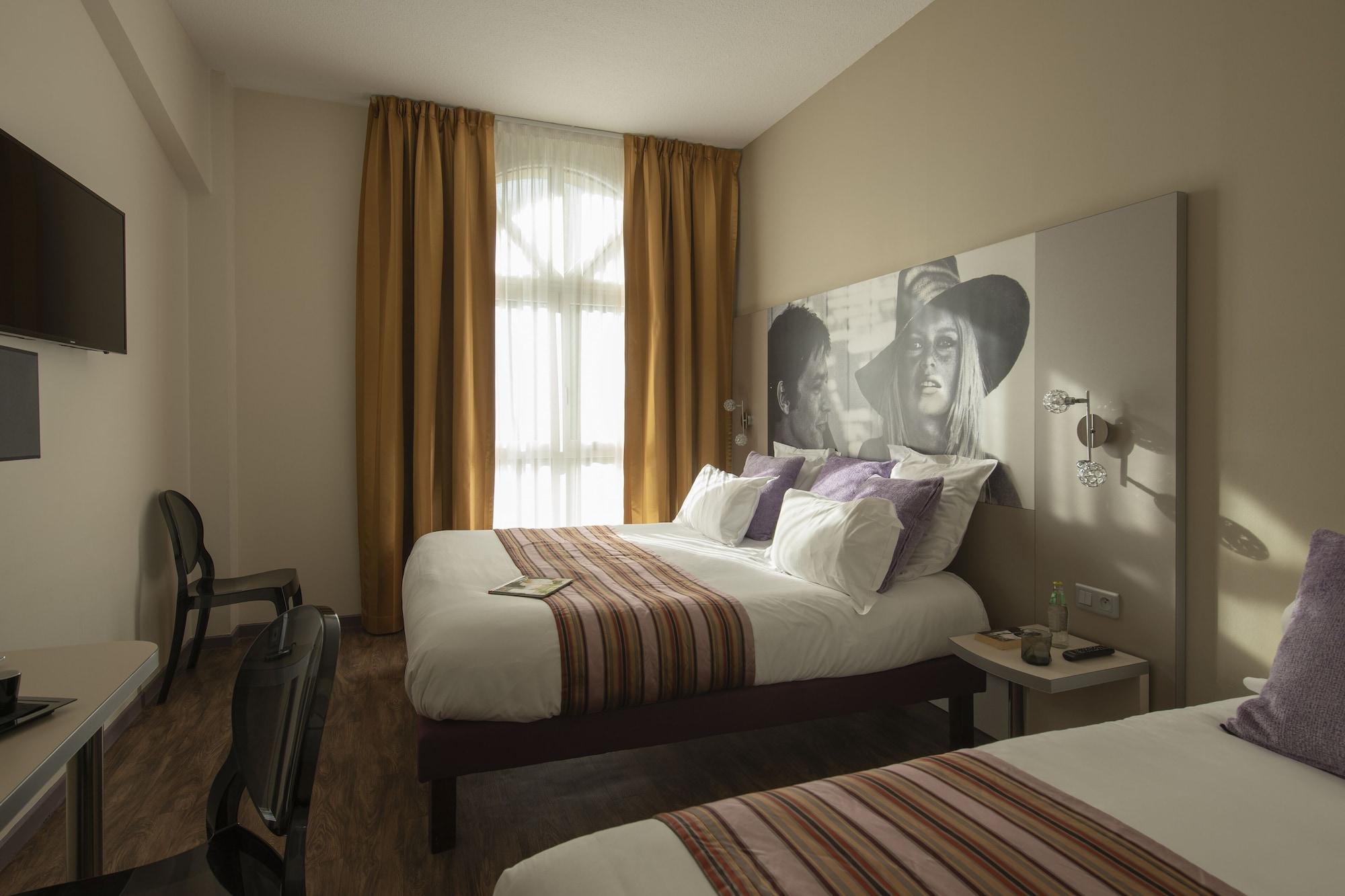 Hotel Arles Plaza Екстериор снимка